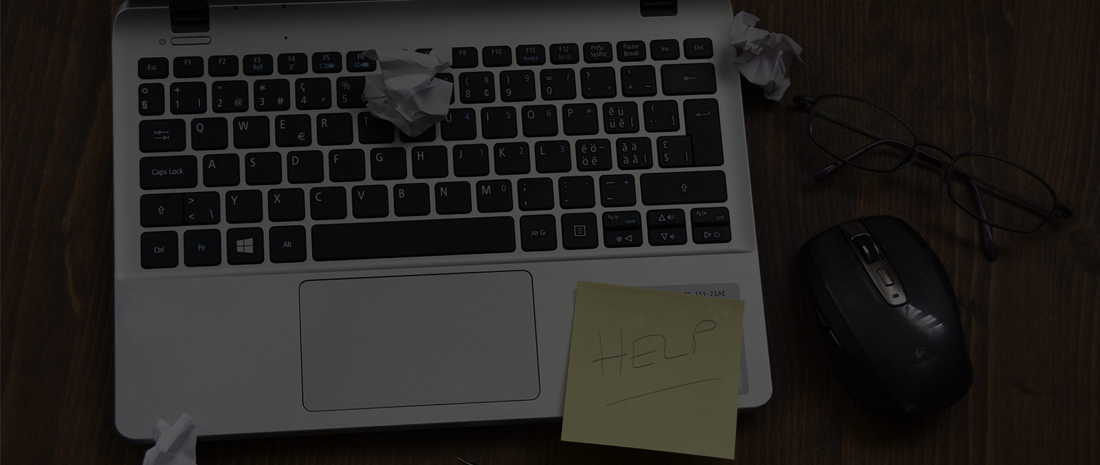 laptop-notebook-computer-work-table-pencil-625549-pxhere.com